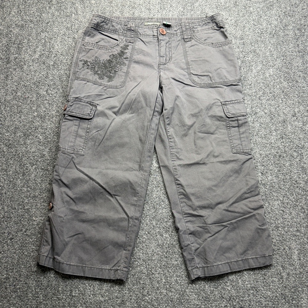 Apt 9 Petite Womens Gray Cargo Capri Pants Floral Embroidered Cropped Size 6P